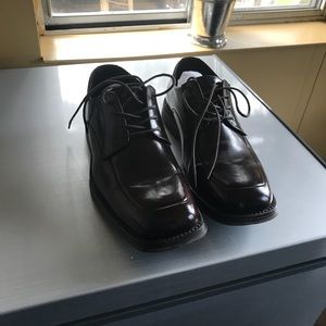 Chocolate brown men’s dress shoes